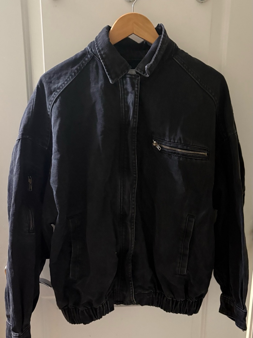Zara Black Bomber-Style Jacket with Zip Pocket